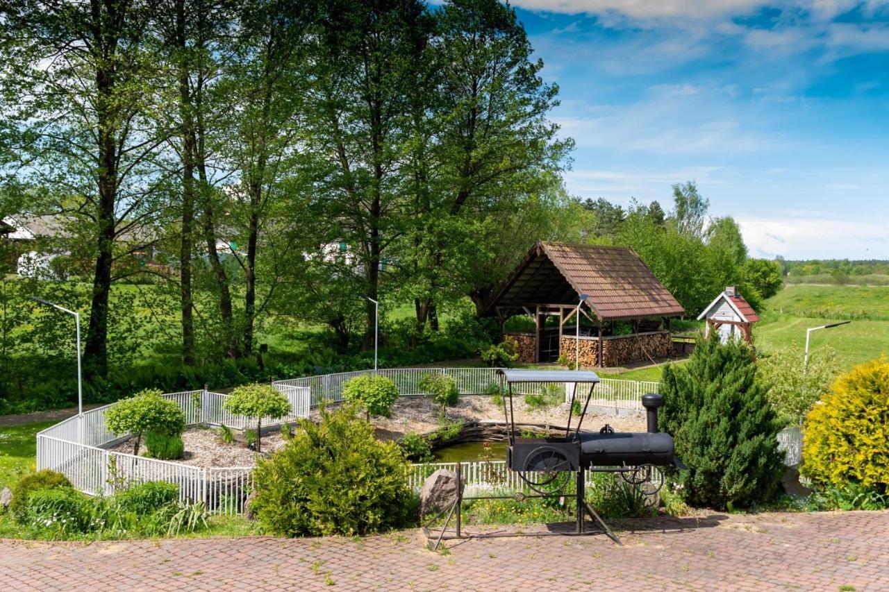Florczaki Pensjonat Agroturystyczny Pod Modrzewiem Bed & Breakfast エクステリア 写真