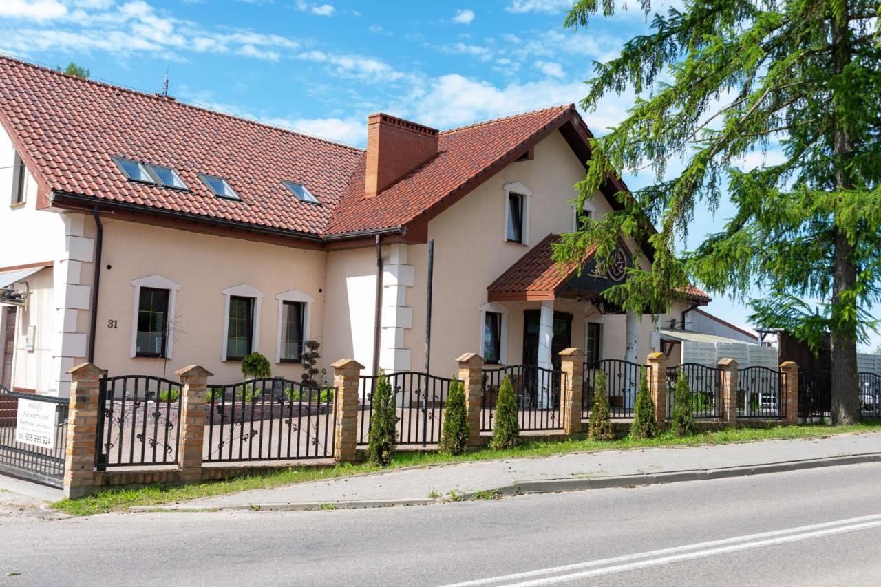 Florczaki Pensjonat Agroturystyczny Pod Modrzewiem Bed & Breakfast エクステリア 写真
