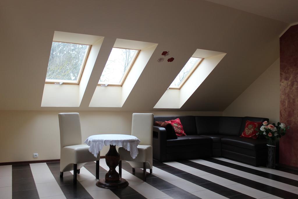 Florczaki Pensjonat Agroturystyczny Pod Modrzewiem Bed & Breakfast 部屋 写真