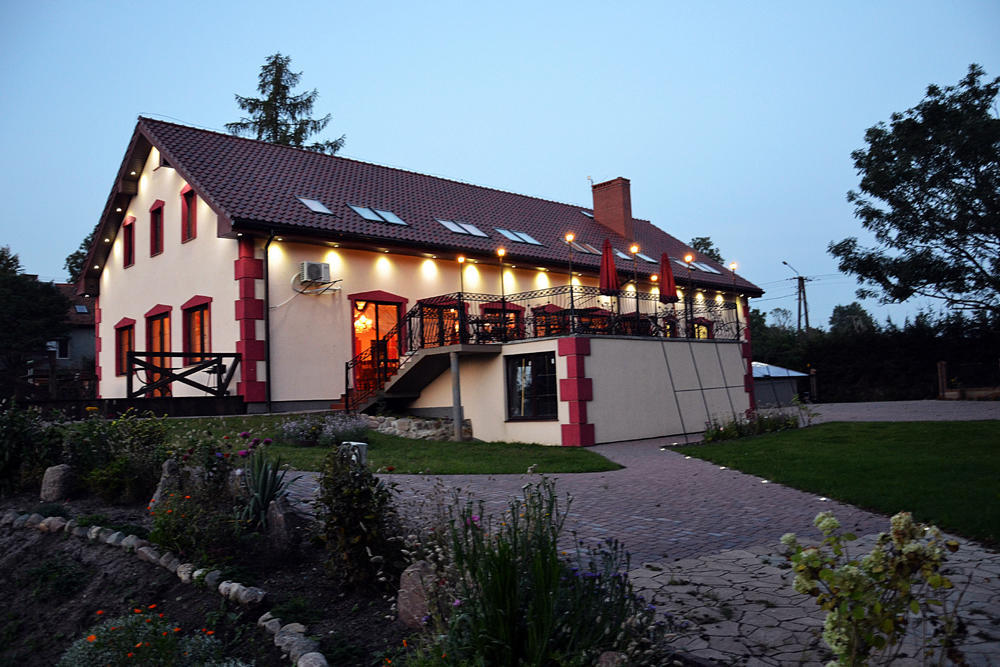 Florczaki Pensjonat Agroturystyczny Pod Modrzewiem Bed & Breakfast エクステリア 写真